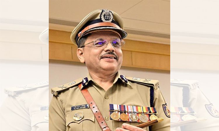 کرناٹک پولیس کے سربراہ نے عملے کو دفتری اوقات کی سختی سے پابندی کرنے کی ہدایت کی۔
