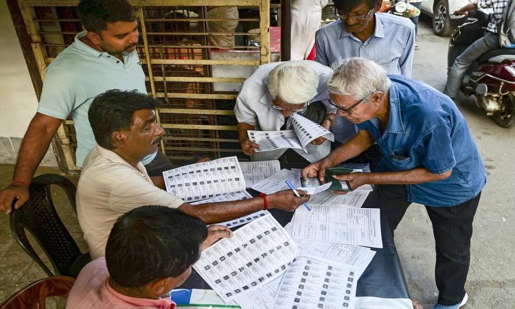 انتخابی فہرستوں کے ایس آئی آر کے پہلے سال میں تقریباً 6 کروڑ نام حذف کیے گئے ہیں۔