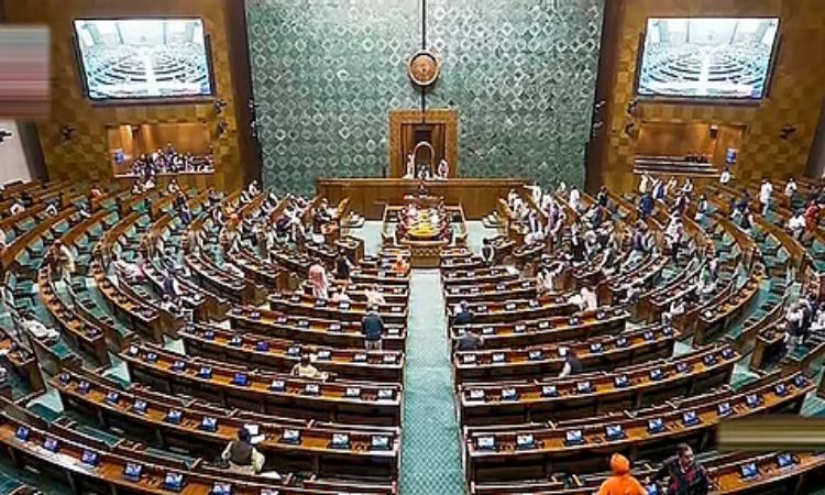 این ڈی اے حکومت’’ حد بندی بل ‘‘سے پہلے نمبروں کے لیے زور بڑھارہی ہے۔  اپوزیشن بھی صف بندی میں مصروف ۔