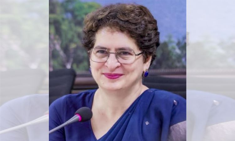 پرینکا گاندھی کا کہنا ہے کہ وائناڈ کے ملبے میں پھنسے لوگوں کو بچانے کی تمام کوششیں جاری ہیں۔