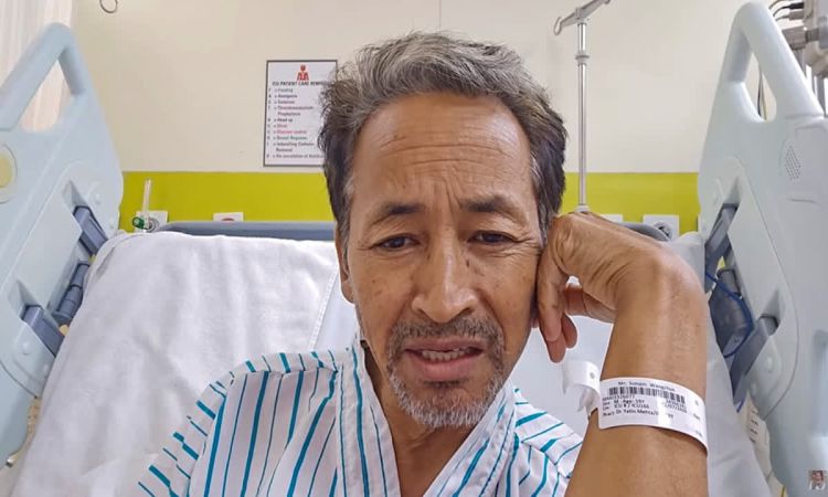 دہلی ہائی کورٹ میں عرضی نے جنتر منتر کے احتجاجی مقام کے ارد گرد انٹرنیٹ کی بندش کو چیلنج کیا ہے۔ دہلی ہائی کورٹ میں عرضی نے جنتر منتر کے احتجاجی مقام کے ارد گرد انٹرنیٹ کی بندش کو چیلنج کیا ہے۔