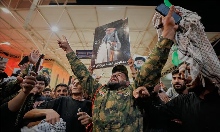 تہران نے امریکی حملوں کے بعد بحرین اور کویت کو نشانہ بنایا اور جہازوں پر حملوں پر ایران کی تیل کی فروخت کو محدود کردیا